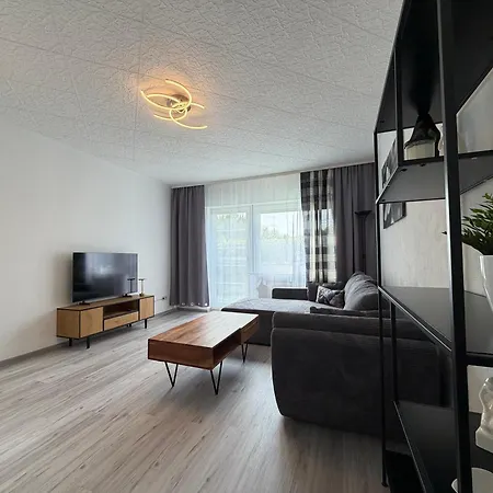 Apartment 3-zimmer-ferienwohnung Am Terrasse&parkplatz